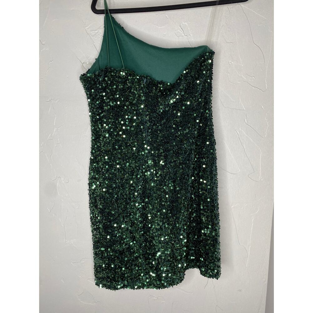 Windsor Green Asymmetric Velvet Bodycon Short
Dress w/ Sequin - Picture 3 of 7
